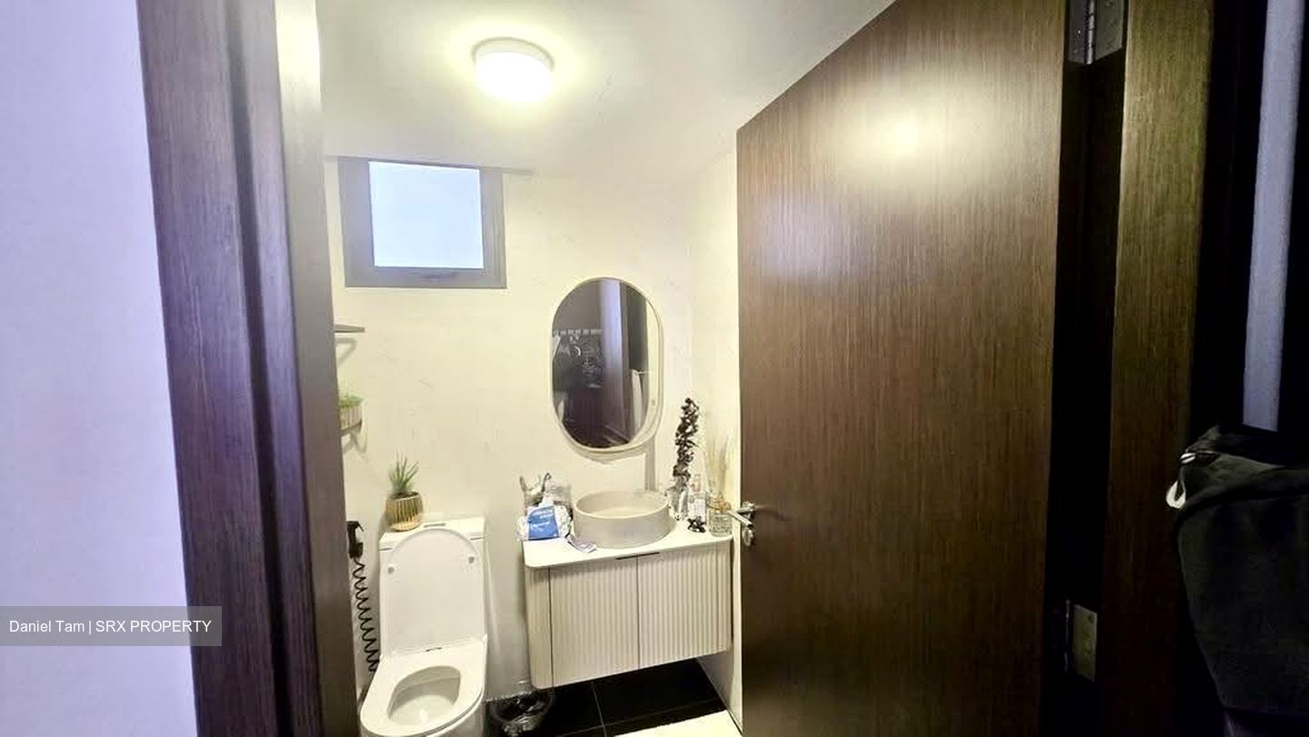 Symphony Suites (D27), Condominium #636393411